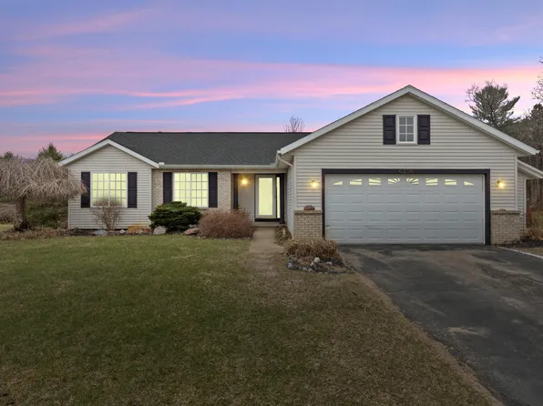 6256 Thornapple Valley Dr, Hastings, MI 49058