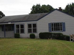 1590 Grandview Rd, Martinsville, VA 24112