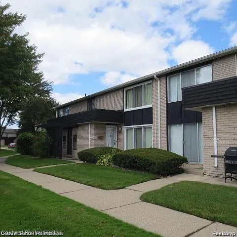 30149 Lorraine Ave Unit 3 photo 1