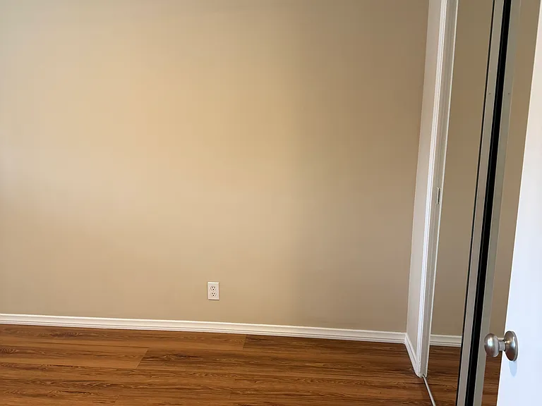 944 W Duarte Rd #D — Photo 22