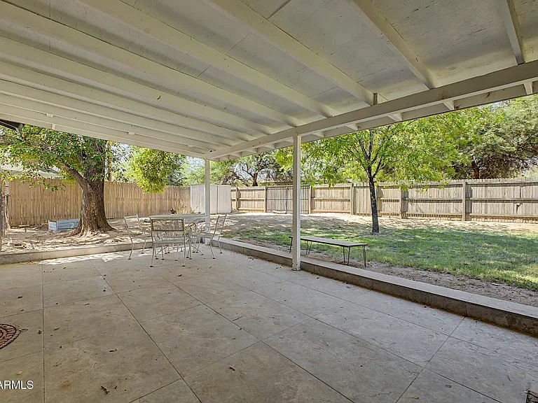238 W Alice Ave — Photo 23
