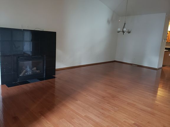 3rd image of 6229 37th Ln SE