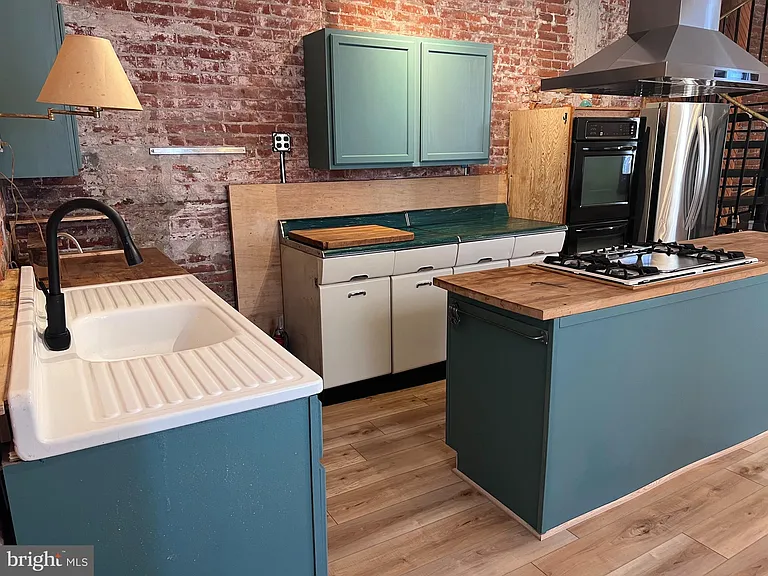 2109 N Howard St #1 — Photo 8