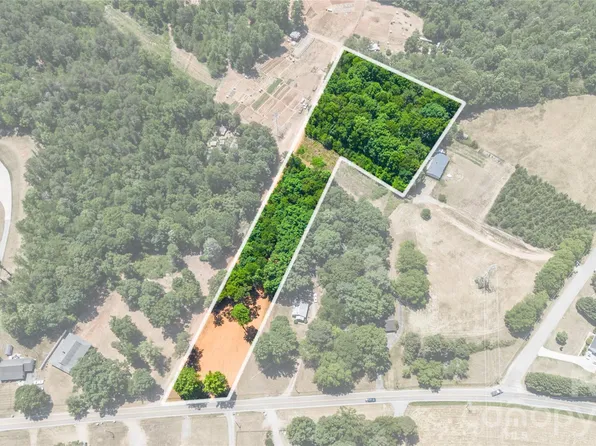 0 Cape Hickory Rd, Hickory, NC 28601