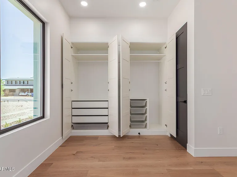 3014 E Avalon Dr — Photo 29