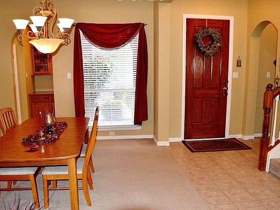 3rd image of 3917 Gladney Ln