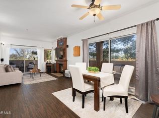 2716 Borchard Rd, Thousand Oaks, CA 91320