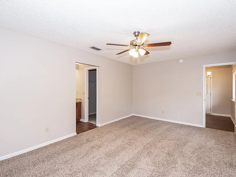 3413 Deerfield Pointe Dr — Photo 10