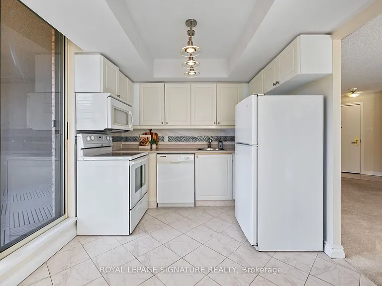 1210 Don Mills Rd #324 — Photo 6