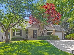 5540 Fairway Rd, Fairway, KS 66205