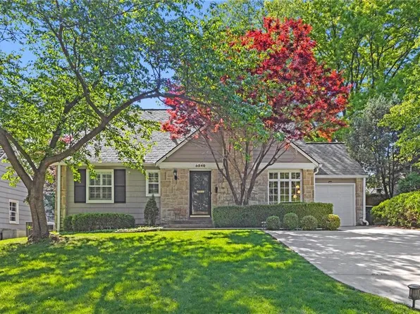 5540 Fairway Rd, Fairway, KS 66205