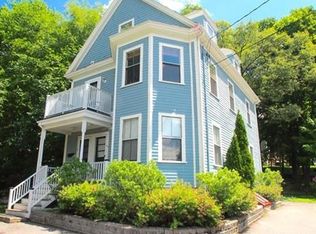 17 Chilton Pl, Newton Upper Falls, MA 02464