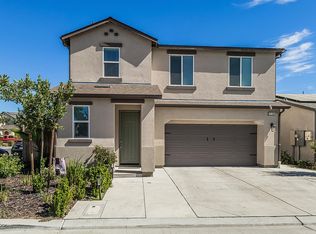 6136 W Oakley Ave, Fresno, CA 93723