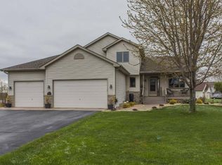 22800 Rachael Dr, Rogers, MN 55374