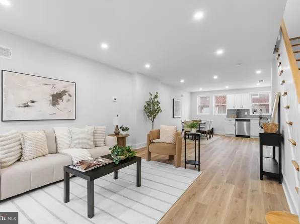 4233 Passmore St, Philadelphia, PA 19135