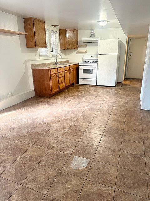 1st image of 4430 N Saint Louis Ave #G