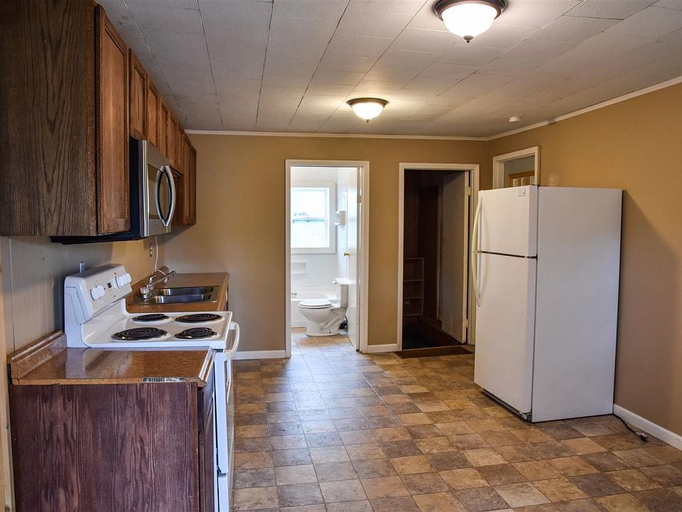 6151 W State St, Pellston, MI 49769 Zillow