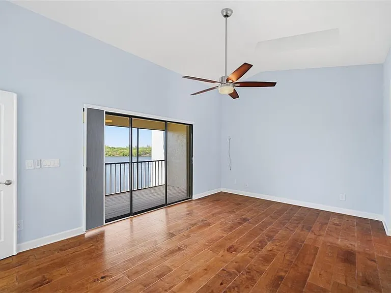 1070 Sanabel Ct NE — Photo 21