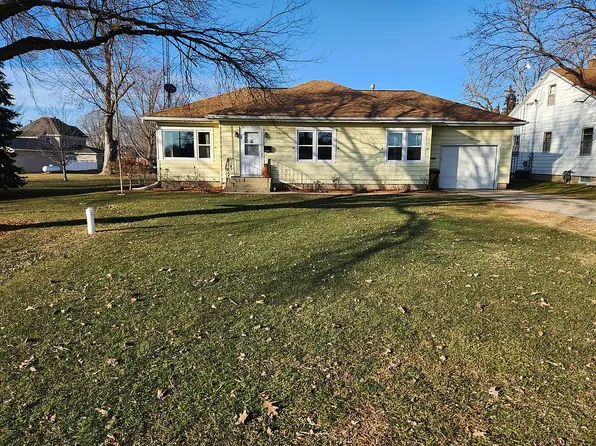 310 W Aplington St, Polo, IL 61064