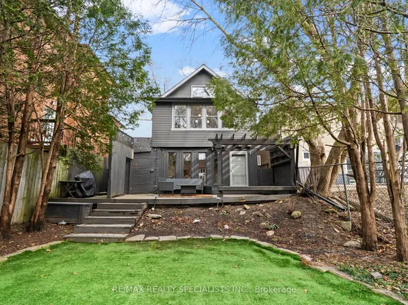 115 Cavell Ave, Toronto, ON M8V 1P5