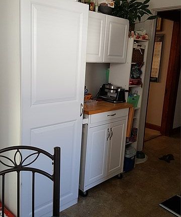 2nd image of 209 Edwards St