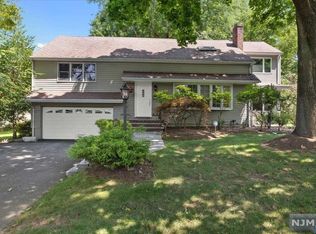 303 Franklin St, Haworth, NJ 07641