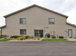 1120 Prairie Dr, Racine, WI 53406