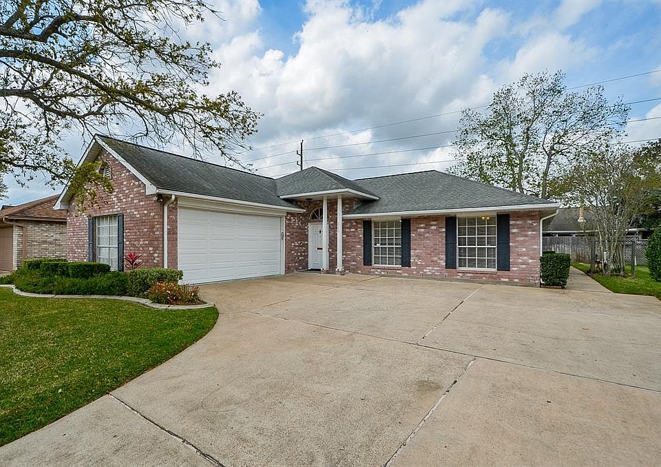 1st image of 2739 N Peach Hollow Cir