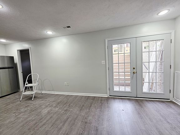 3rd image of 13101 Opal Ln