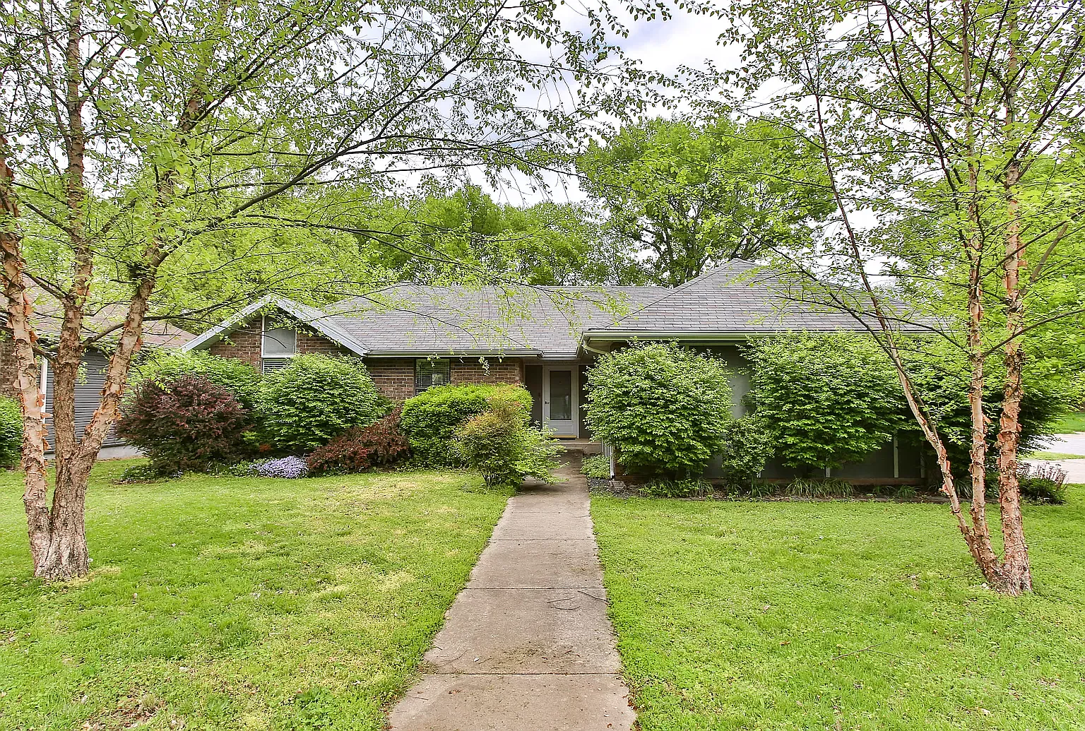 3578 South Meadowlark Avenue - 1 — Photo 1