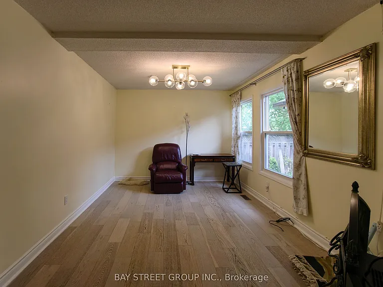 1620 Parish Ln — Photo 14