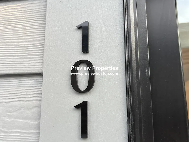 Everett St — Photo 7