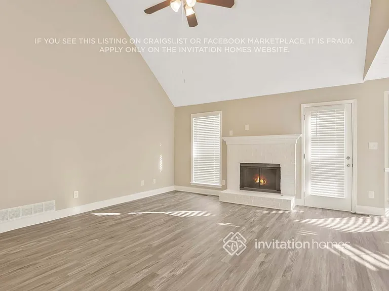 300 Jasmine Dr — Photo 7