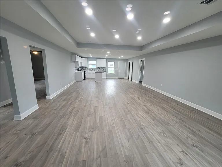 4859 Bellnole Dr — Photo 4