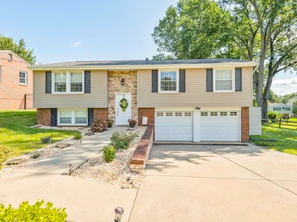 127 W Fair Meadows Dr, Canonsburg, PA 15317