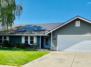 13299 Gina Dr, Lockeford, CA 95237