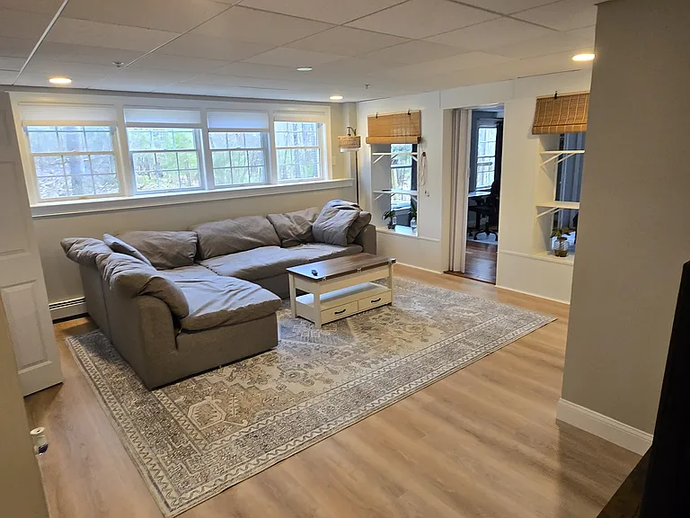 36 Acorn Ln — Photo 4