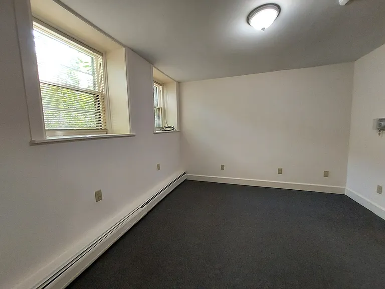 307 Stewart Ave #1 — Photo 4