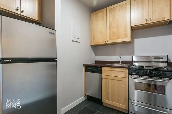 Rented by MNS | media 7