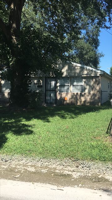 2nd image of 7607 Church Ln