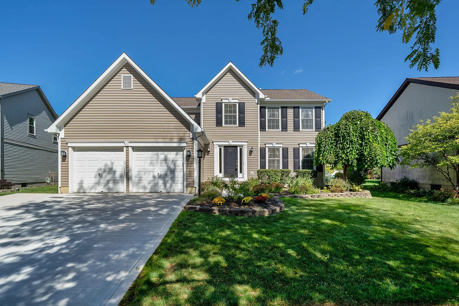 2947 Honeysuckle Ln photo 1