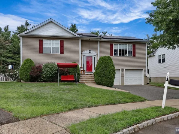 94 Nugent Dr, Clifton, NJ 07012