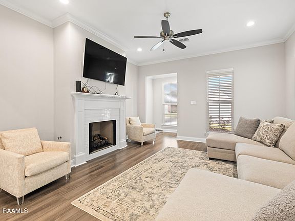4th image of 211 Harton Rd