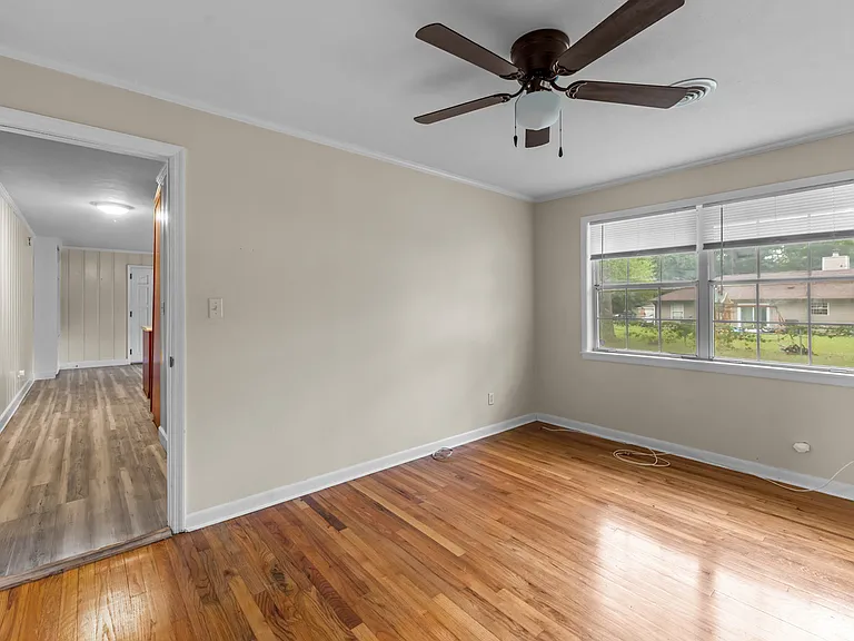 830 S Adams St — Photo 16