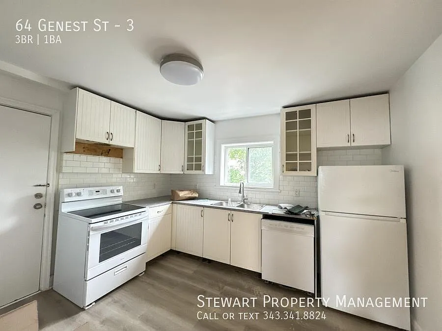 3 bed, 1000 sqft, $2,400 — Photo 2