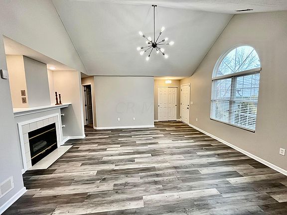 4th image of 7789 Meadowlark Ln S