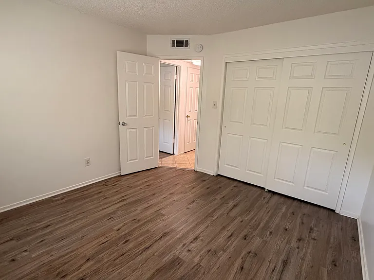 755 Carro Dr #4 — Photo 15