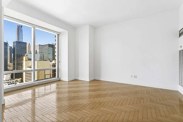 Rented by Compass | media 40