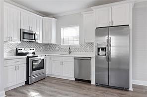 4th image of 2517 Ursulines Ave