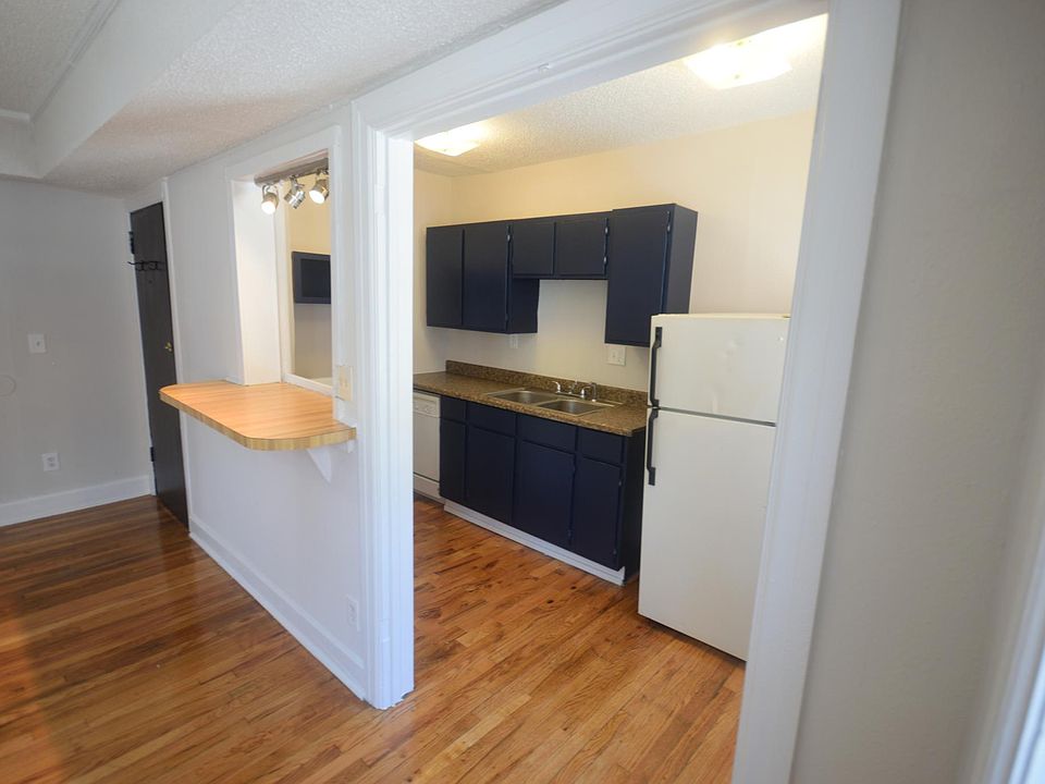 1st image of 3700 Wyoming St #Lux